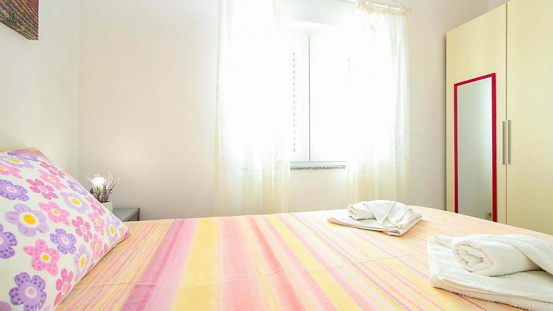 Apartments And Rooms Milan 2380 Barbariga Croatia