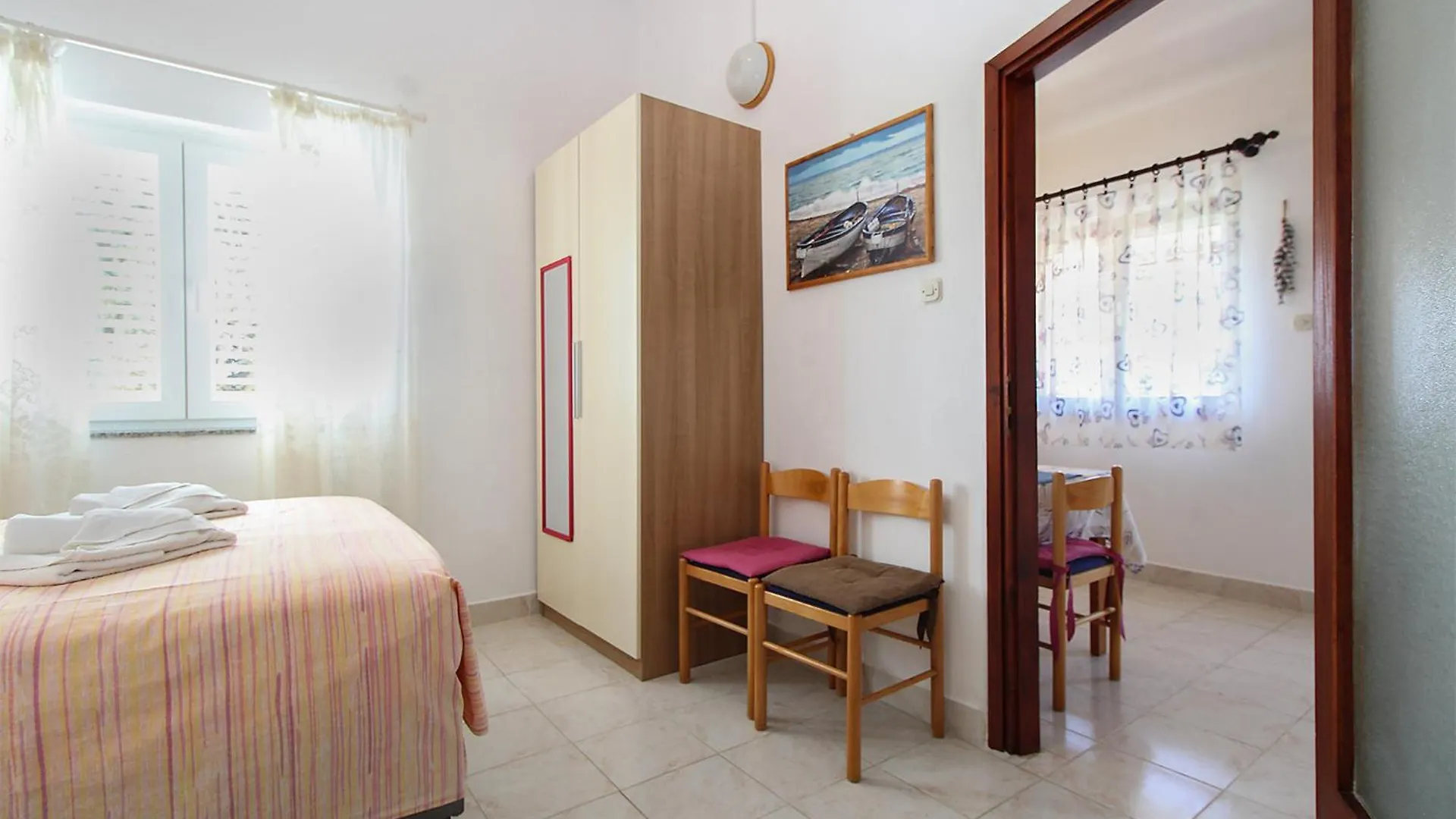Apartments And Rooms Milan 2380 Barbariga Croatia